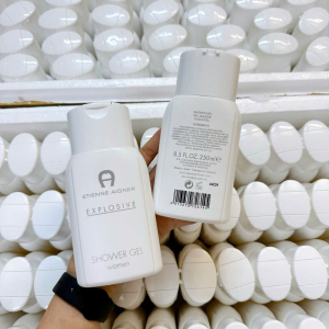 Sữa tắm của Đức màu trắng 